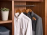 corby-chelsea-kleiderbugel-aus-hellem-holz-mit-haken