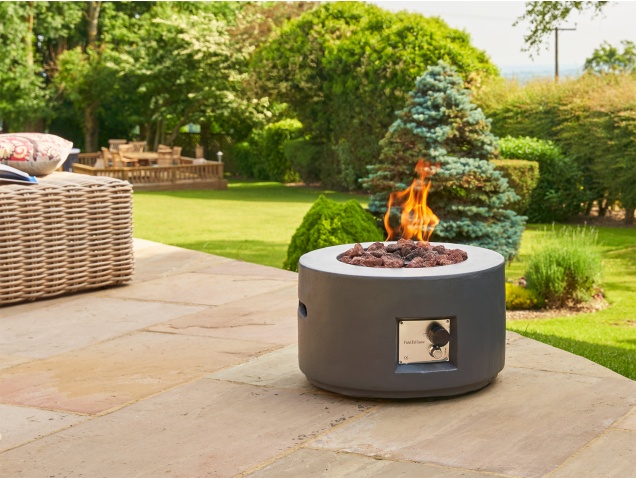 field-flame-canna-gas-fire-pit-in-grey