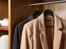 corby-chelsea-kleiderbugel-in-schwarz-mit-haken